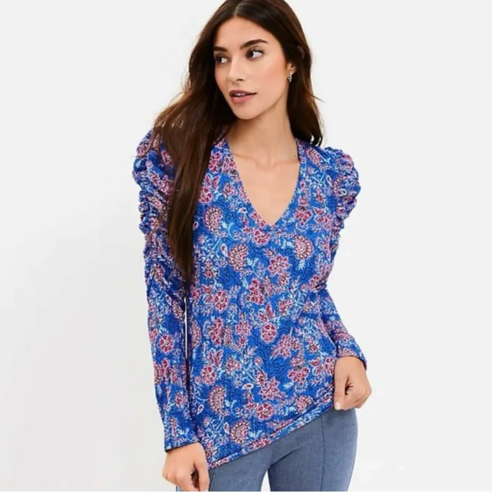 NWT New LOFT Women’s Floral V Neck Puff Long Sleeved Stretch Top Blouse Small